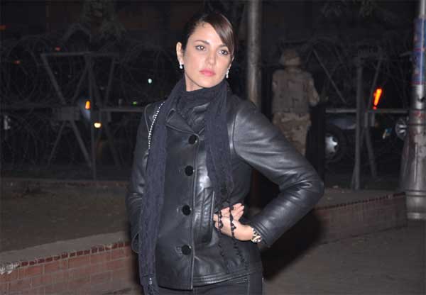 درة - عزاء والد شيري عادل