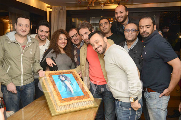 مي كساب تحتفل بعيد ميلادها بلوك جديد