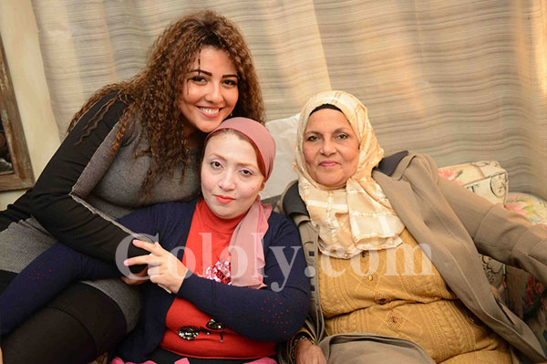 مي كساب تحتفل بعيد ميلادها بلوك جديد