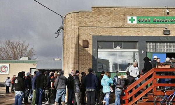 افتتاح أول متجر «قانوني» لبيع «الماريجوانا» في أمريكا!.. صور