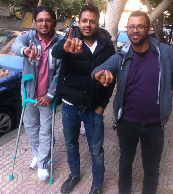 محمد حماقي - النجوم يصوتون على الدستور