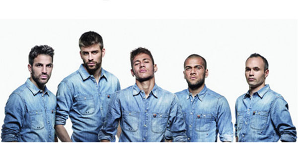 صور.. جيرارد بيكيه في إعلان «جينز» جديد