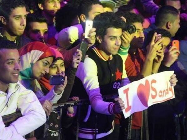ساندي المصرية - بالصور: ساندي تشعل حماس الجمهور في حفل حدائق العروبة