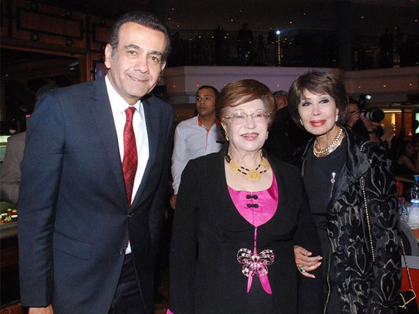 تكريم نيللي و شيري عادل و فاروق فلوكس