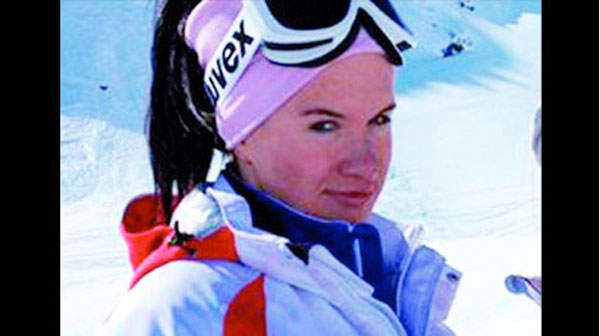 ماريا كوميساروفا - مارياكوميسار