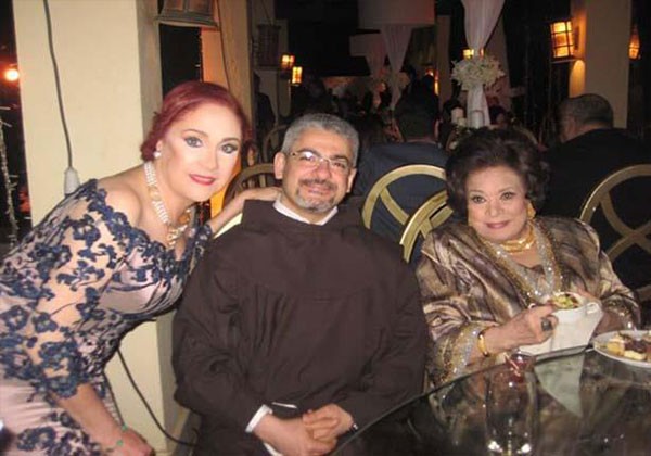 الفنانة شيرين تحتفل بزفاف ابنتها ميريت 