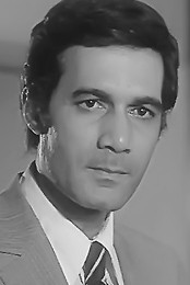 جولولي | محمود ياسين في رحلة لكندا مع فريد شوقي وأسرتيهما ...