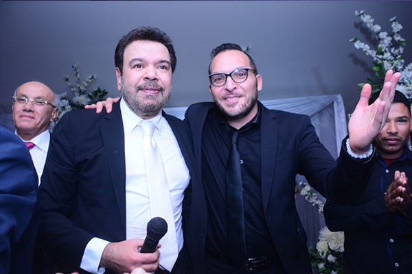 خالد عجاج يحتفل بخطوبة ابنته
