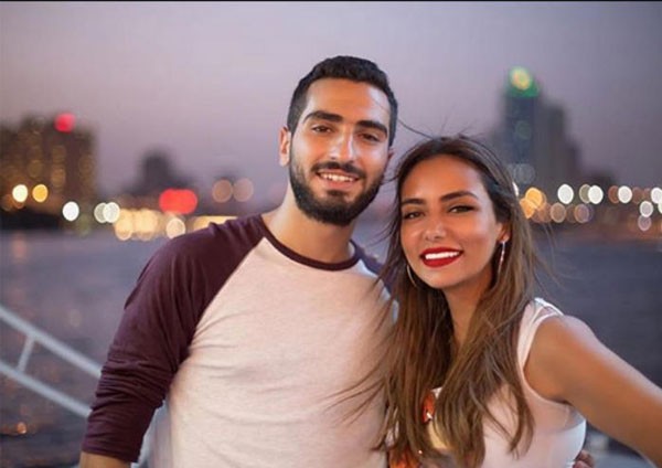 محمد الشرنوبي وخطيبته سارة الطباخ