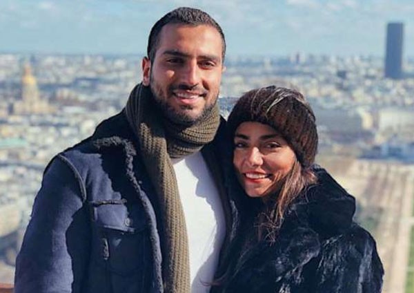 محمد الشرنوبي وخطيبته سارة الطباخ