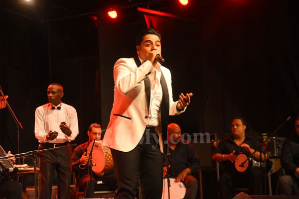 هاني حسن الاسمر يتألق بحفل ساقيه الصاوي
