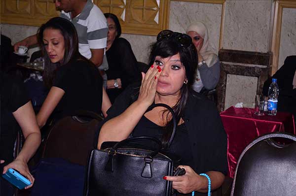 عزاء والدة سيمون