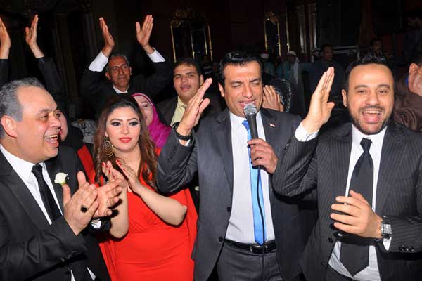 حفل زفاف شقيقة روجينا