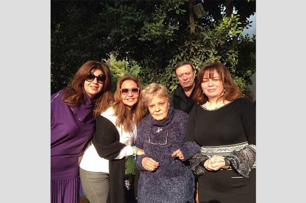 نادية لطفي تحتفل بعيد ميلادها