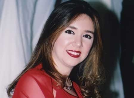 بقميص نوم فاضح شاكيرا تتحدي حبسها بــ أدق الكمون Youtube