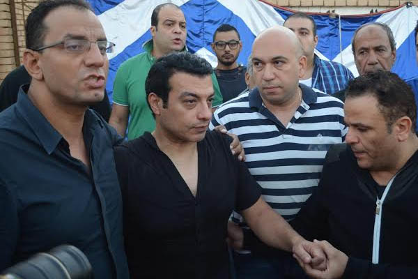 جنازة والدة ايهاب توفيق