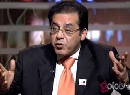 أيمن نور يسخر من حوار السيسي ويتهمه بسرقة برنامجه الرئاسي أيمن نور يسخر من حوار السيسي ويتهمه بسرقة برنامجه الرئاسي