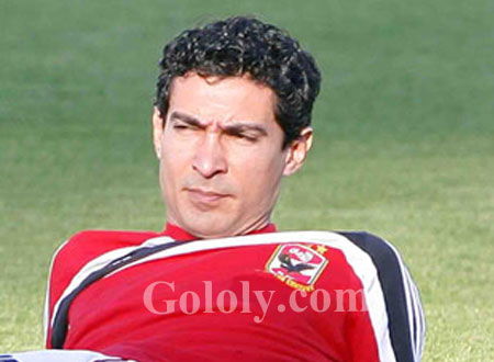 مصدر في الأهلي يؤكد انفراد Gololy حول اعتزال محمد بركات