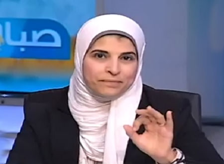والدا نشوى الحوفي «نجوم سينما».. شاهد