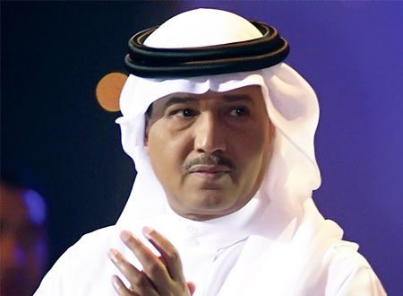 محمد عبده في جلسة بدوية.. شاهد