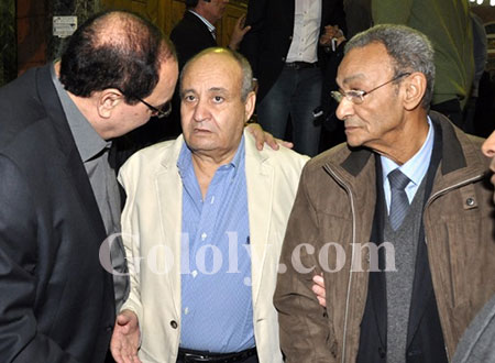 صور.. سياسيون وفنانون في العزاء الثاني لأحمد فؤاد نجم