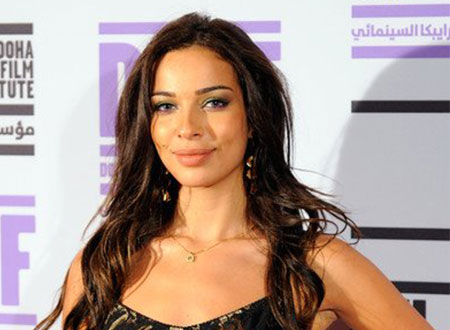 نادين نجيم تخون عابد فهد مع يوسف الخال في «لو» .. فيديو نادين نجيم تخون عابد فهد مع يوسف الخال في «لو» .. فيديو