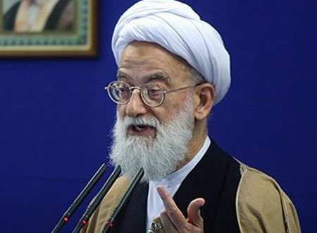 آية الله كاشاني: الاحتفال بالطلاق عادة شيطانية