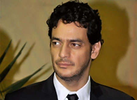 خالد أبوالنجا يفوز بجائزة أفضل ممثل في مهرجان القاهرة السينمائي