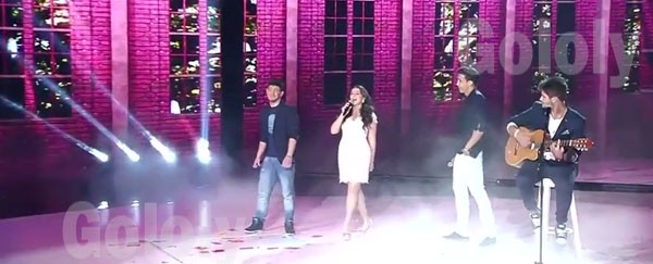 بالصور.. فستان دنيا سمير غانم يغطي مسرح إكس فاكتور بالكامل 4 20150614 110721 9126