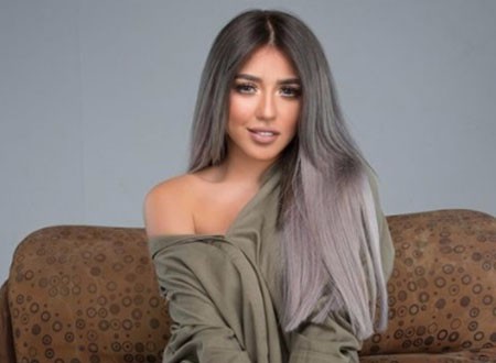 سارة سلامة بـ «لوك» جديد في أول ظهور لها بعد وعكتها الصحية الأخيرة.. شاهد