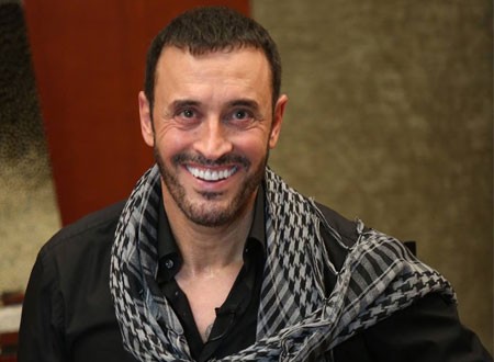 صحفي عراقي يؤكد زواج كاظم الساهر من هذه الفتاة.. صور