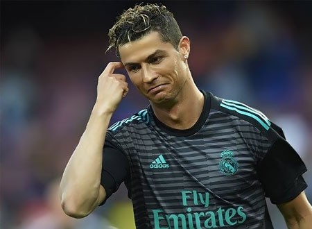 نوعان من العصير و 6 وجبات يوميا.. سر كريستيانو رونالدو المذهل