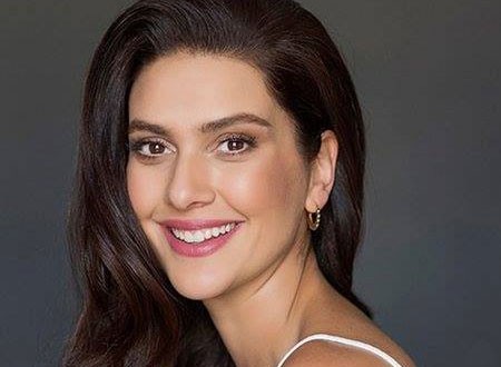 بيرجوزار كوريل تعلق لأول مرة على عمل شقيقتها مساعدة منزل.. صور