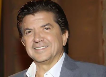 ظهور جديد لوليد توفيق وزوجته ملكة جمال لبنان.. شاهد