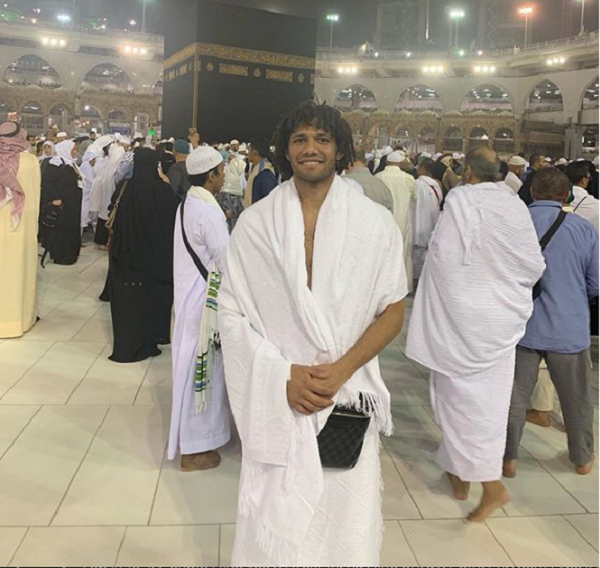 صورة العلم الإسرائيلي تدفع محمد النني لتصحيح الخطأ