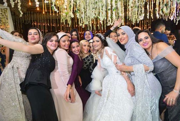 حفل زفاف نهى السبكي بحضور نجوم الفن