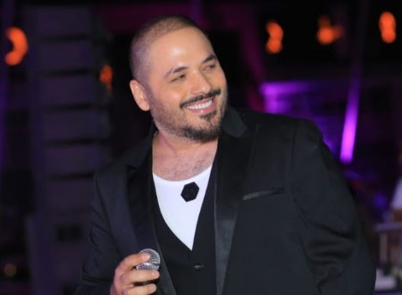 زوجة رامي عياش وابنتهما بنفس الفستان.. صور