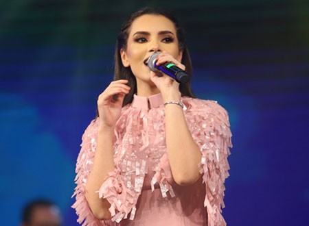 كارمن سليمان تحيي حفل تخرج الأكاديمية البحرية بمكتبة الأسكندرية.. صور