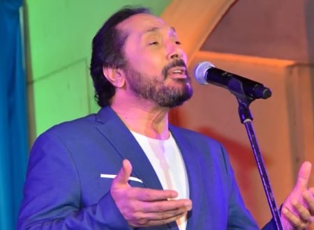 علي الحجار يشعل ثاني أيام المهرجان الصيفي بالأوبرا في حفل كامل العدد.. صور