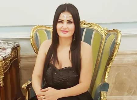 سما المصري بالحجاب في حفل افتتاح مهرجان القاهرة السينمائي.. شاهد