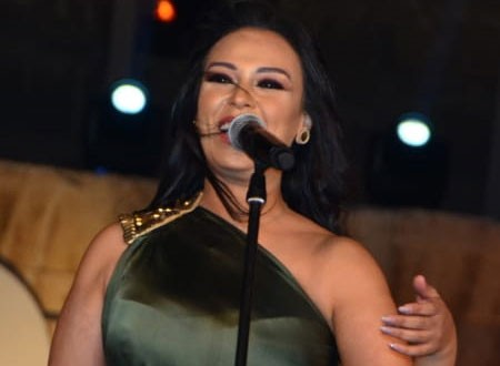 شقيقة الفنانة مروة ناجي تتألق على مسرح The Voice