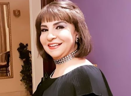 فاطمة الكاشف في لقطة قديمة مع زوجها جمال عبدالناصر.. شاهد
