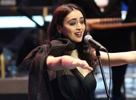 السورية فايا يوناني تتألق في أول مشاركة لها في مهرجان الموسيقى العربية.. صور