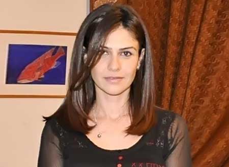 بسمة في لقطة قديمة من كواليس فيلم الناظر هل تغير شكلها