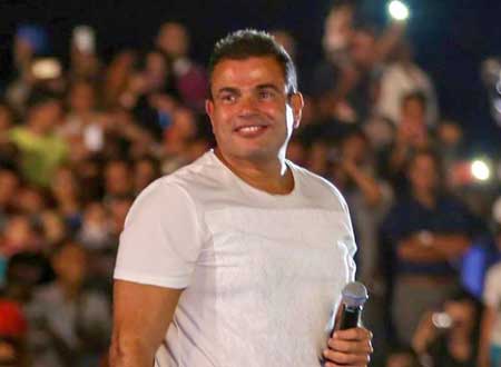 جمهور عمرو دياب يطالبه بالرحيل عن «روتانا».. هل توافق؟