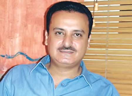 الكاتب والمؤلف يوسف معاطي يرد على اتهامه بالنصب