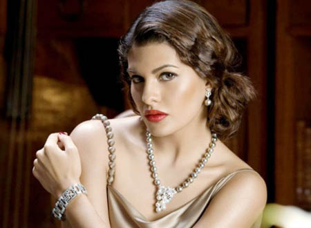 عشاء يجمع جاكلين فرنانديز بفيكتوريا بيكهام.. صور