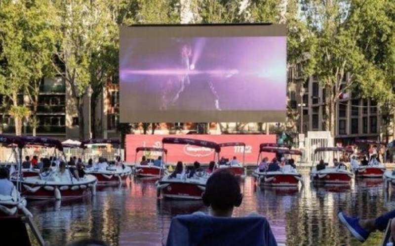 عروض سينما على نهر السين