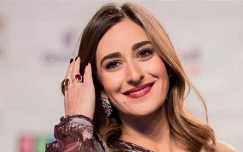 امينة خليل