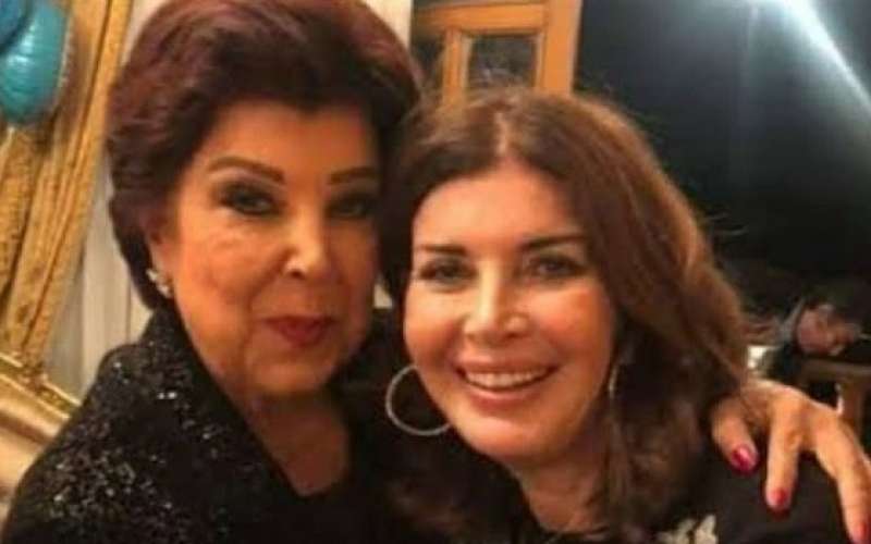 رجاء الجداوي وميرفت امين